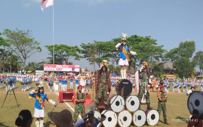 Lagi, Drumband SMPN 2 Girimarto Tampil Memukau